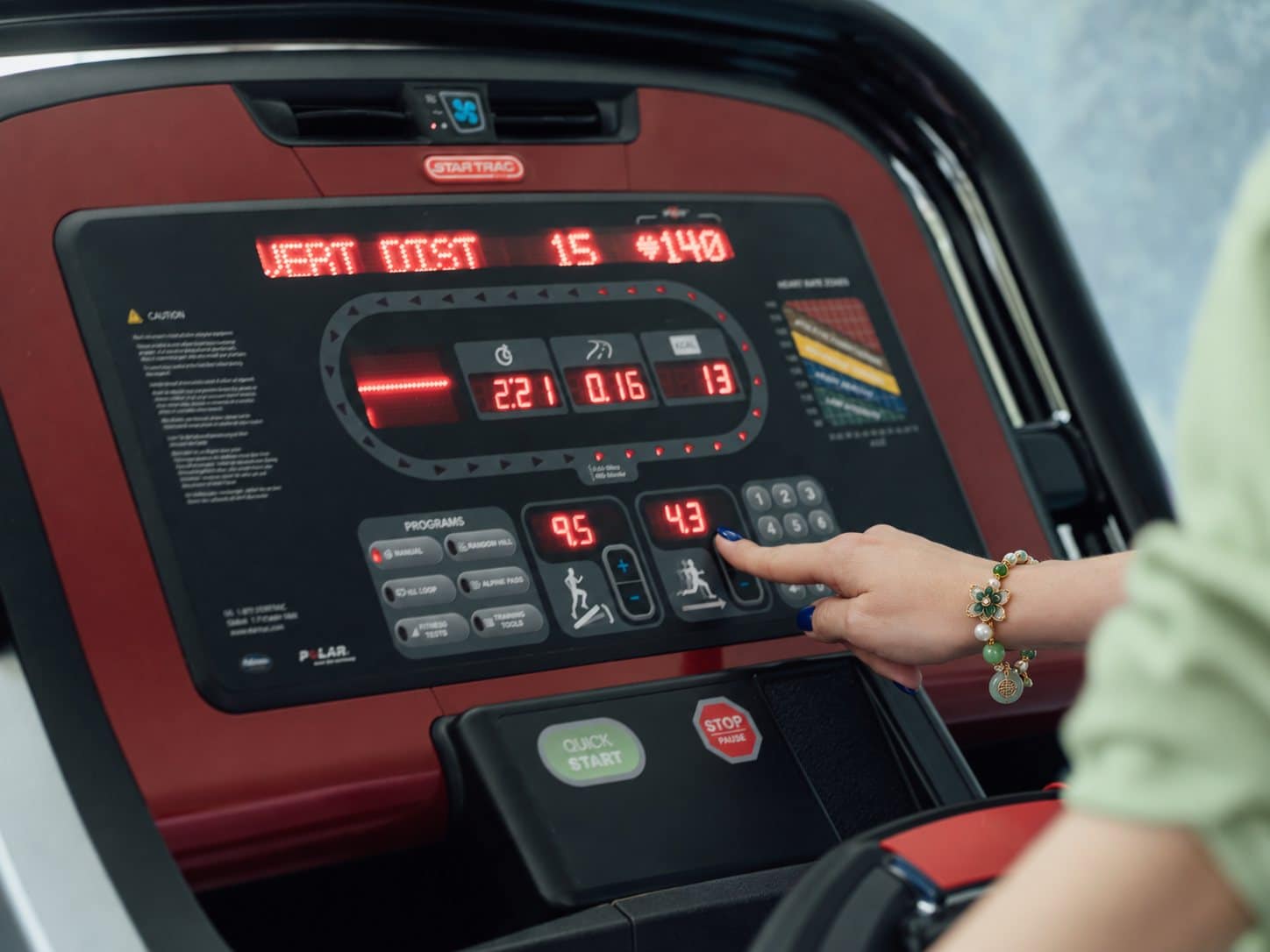 Panel bieżni Star Trac w strefie fitness