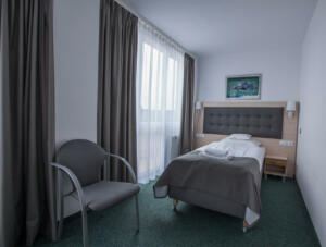 hotellogos-wwa-gal02-10-pokoje